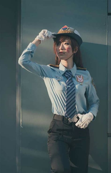 amazing officer dva cosplay by kiyo cosplay woman overwatch cosplay cute cosplay