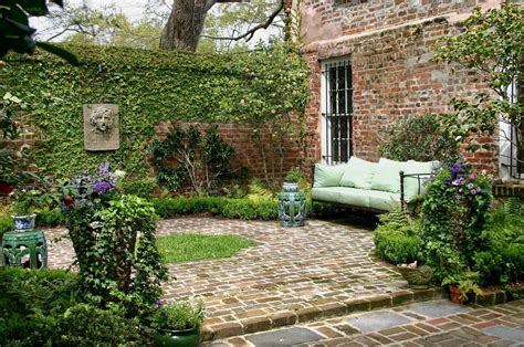 Historic Charleston Courtyard Garden Courtyard Gardens Design Small