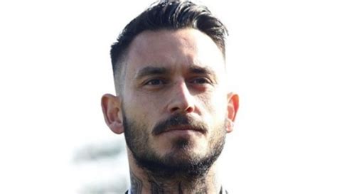 He has been married to gissella gallardo since july 17, 2009. Mauricio Pinilla estaría fuera de México y en avanzadas ...