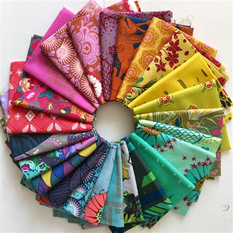 Rainbow Fat Quarter Bundle Of Anna Maria Horner Fabrics 24