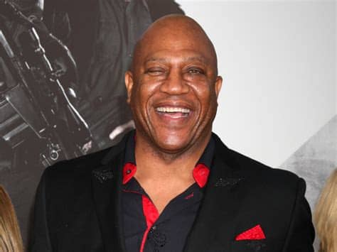 An array of celebrities are sharing their tributes to the actor, who died wednesday. 'Deebo' Delivers Cannabis on Fridays for Pineapple Express