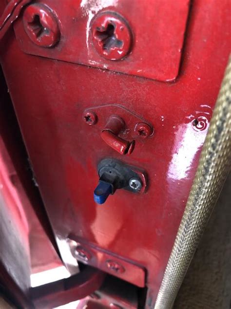 78 Mgb A Door Switch Mgb And Gt Forum The Mg Experience