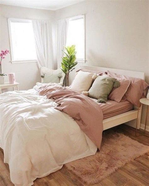 48 Simple Minimalist Bedroom With Plant Housesempurna In 2020 Home