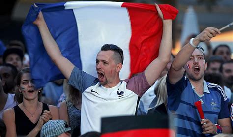 Blaise matuidi, antoine griezmann entrenador joachim löw. Francia venció 2-0 a Alemania y consiguió su pase a la final de la Eurocopa 2016 [Fotos y video ...