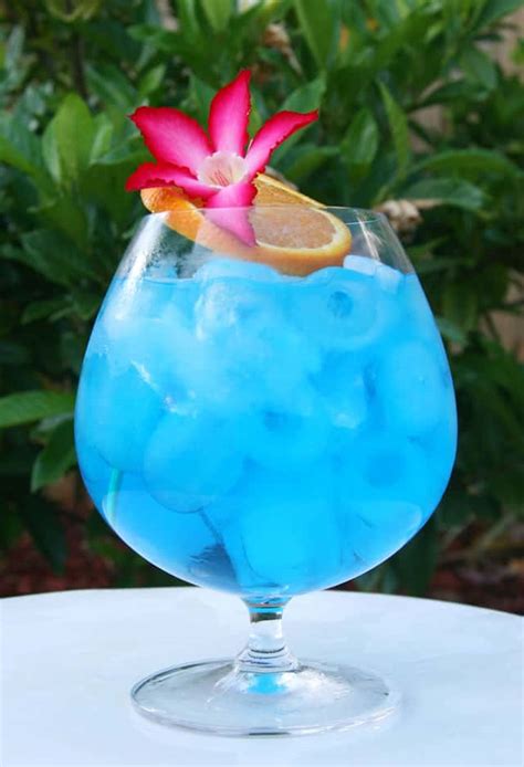 Blue Tropical Drinks
