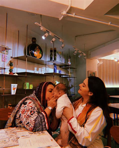 Beautiful Clicks Of Aiman Khan With Her Daughter Amal Reviewitpk