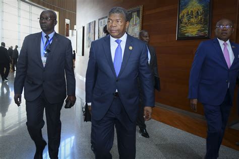 Visão Presidente Angolano Exonera Ministros Da Educação E Do Trabalho