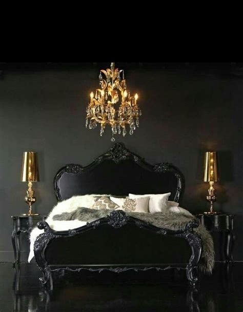 10 Black And Gold Bedroom Decor