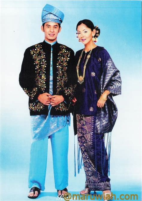 Pakaian Tradisi Kaum Semenanjung Malaysia Traditional Outfits