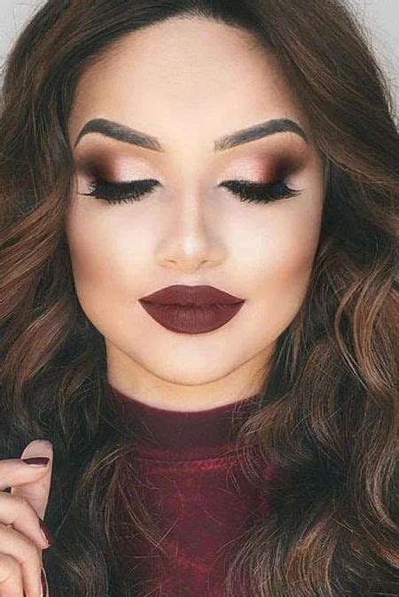 18 Most Gorgeous Prom Makeup Looks In 2021 Burgundy Makeup Look