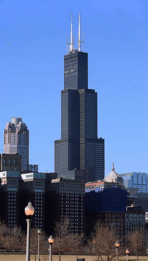 Chicagos Willis Tower Loses Its Tallest Building Title Peoria Public