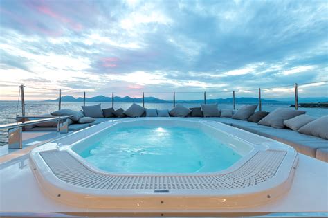 Jacuzzi Pool Copy — Yacht Charter And Superyacht News