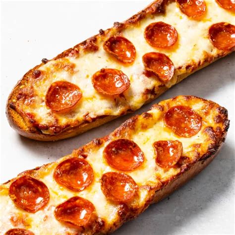 Pepperoni French Bread Pizza America S Test Kitchen Recipe