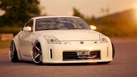 Nissan 350z Wallpapers Top Free Nissan 350z Backgrounds Wallpaperaccess