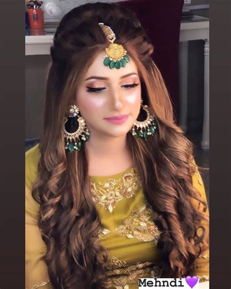 Aneela S Signature Salon On Instagram “mehndi ️ How Gorgeous Does She Look Party Hairstyles