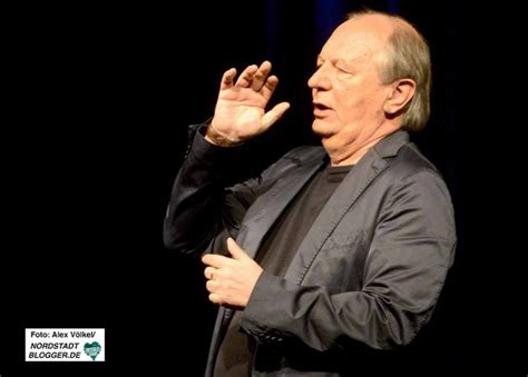 Nach seiner zerstörung 1945 trat dortmund damaliger oberbürgermeister fritz henßler für den neubau eines jugendhauses ein, das 1956 unter seinem namen eröffnet wurde. Zu Wilfried Schmickler ins Kabarettprogramm geht man am ...