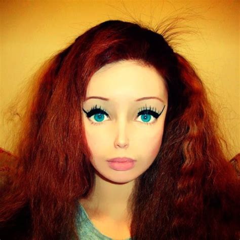 Une Adolescente De 16 Ans Devient Une Barbie Humaine Jdq