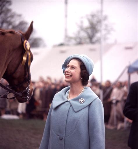 During her reign, the queen met with politicians, entrepreneurial leaders, scientists, and cultural figures. The Life of Queen Elizabeth, in 11 Photographs Photos ...