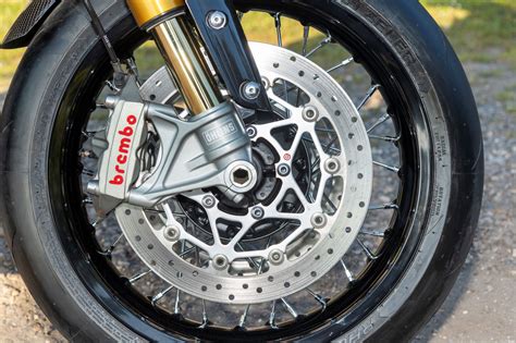 Should You Upgrade Classic Motorcycle Drum Brakes To Discs