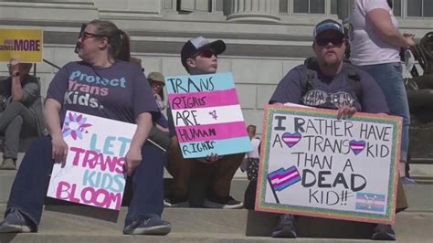 Missouri Representatives Debate To Ban Gender Affirming Care For Minors