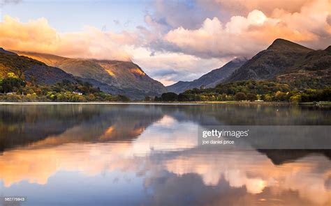 Sunset Llanberis Snowdonia Wales High Res Stock Photo Getty Images