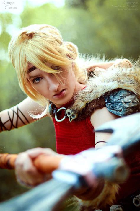 Astrid From How To Train Your Dragon By Hanuro Sakura More Cosplay At