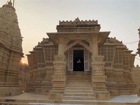 About the Jain Temple of Lodhruva near Jaisalmer | Times of India Travel