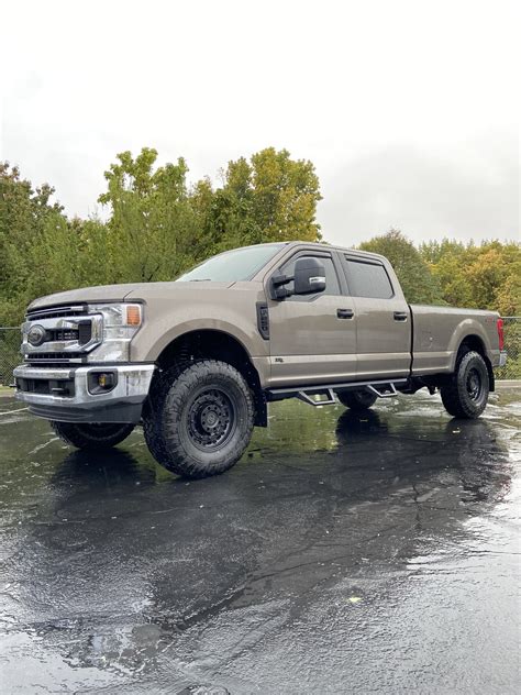 2022 F350 37s With A 25 Leveling Kit Ford Truck Enthusiasts Forums
