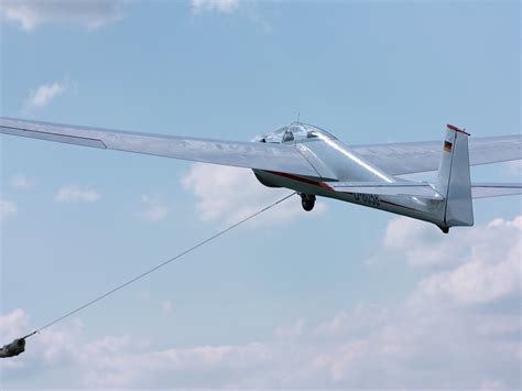 Der segelflug hat in unserem nachbarland polen eine sehr lange tradition. Windenstart Segelflugzeug Bocian - Flugplatz Oschatz