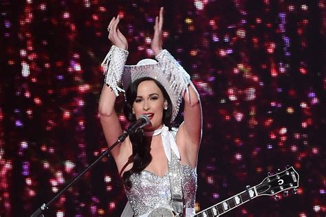 Kacey Musgraves Teases Unreleased Song In Concert Watch