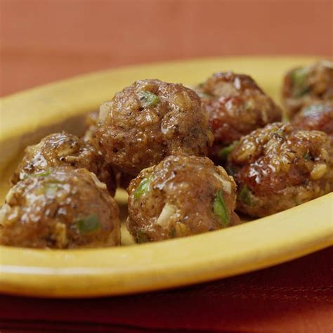 Add in pickle slices, diced red onion, or chopped tomatoes, and it's basically a this healthy ground beef skillet recipe is great for breakfast. Mediterranean Meatballs Recipe - EatingWell