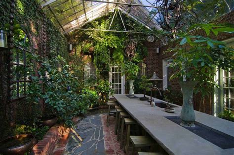 We love decorating ideas that do not cost a cent. 35+ Amazing conservatory greenhouse ideas for indoor ...