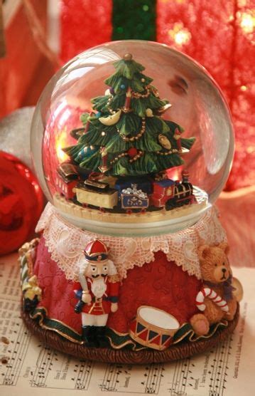 735 Best Christmas Snow Globes Images Christmas Snow Globes Snow