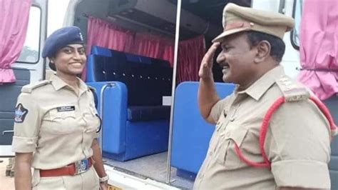 Andhra Cop Salutes Daughter On Duty Viral Photo Wins Hearts Latest