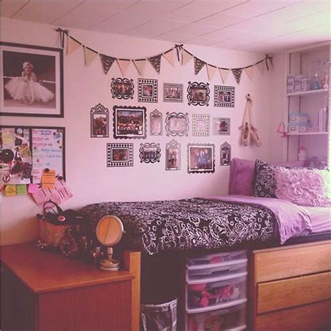 Dorm Rooms So Stylish You Ll Wish They Were Yours Cool Dorm Rooms