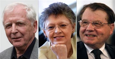 Luc montagnier of the institut pasteur in paris has devoted his career to thestudy of viruses. Luc Montagnier And Robert Gallo - Freepix