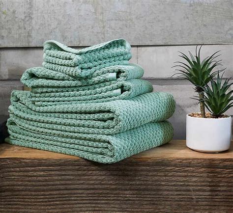 Best Eco Friendly Bath Towels For A Sustainable Bathroom