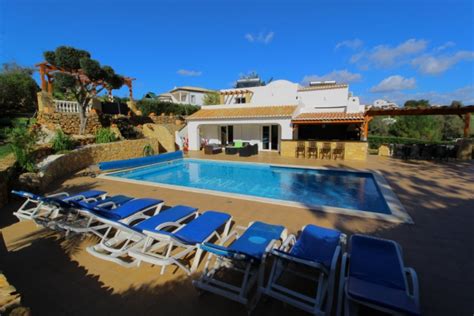 Immobilien kaufen im algarve teil 1 wer sich für ausländische immobilien interessiert, wie auch an der algarve, sucht meist nach einem haus. Haus zum Verkauf in Albufeira, immobilien Algarve 13697
