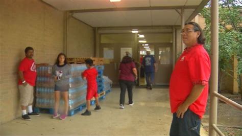 Tracking Harvey Hundreds Remain In San Antonio Shelters Kabb