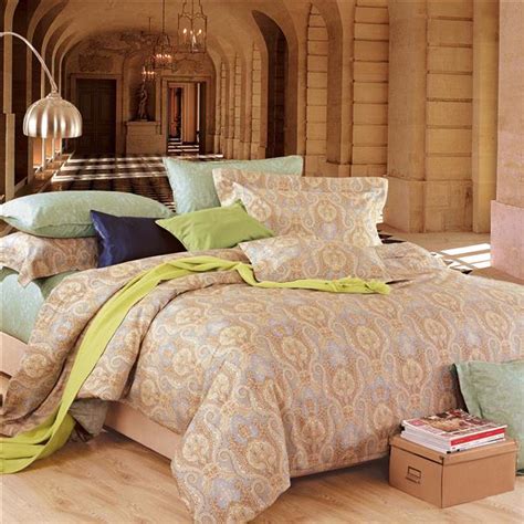 Taille grand lit (15) très grand lit (12) simple (1) type couette synthétique (19) couette les tailles vont de la couette jumeau, en passant par la couette grand lit et la couette très grand lit. NORTH HOME BEDDING Ensemble housse de couette Utopia ...