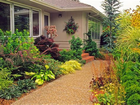 Tips For Creating A Gorgeous Entryway Garden Landscaping Ideas And