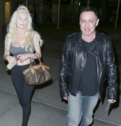 The former couple filed new docs, obtained by tmz, informing the court they reached a settlement on divvying up their stuff. Courtney Stodden ends marriage with Doug Hutchison for good | Daily Star