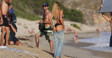 Candice Swanepoel Shows Off Her Bare Baby Bump In A Sexy Gre Celebnest
