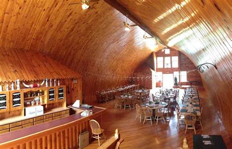 Find great wedding packages for barn weddings and farm weddings. Upstate Farm & Barn Destination Wedding Venue | Catsills, NY