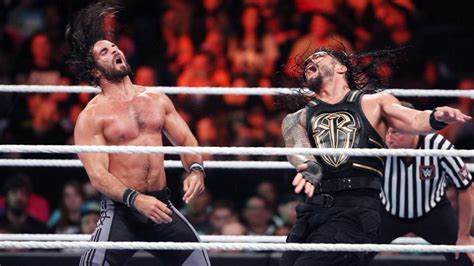 Roman Reigns Vs Seth Rollins Wwe World Heavyweight Wrestling Amino