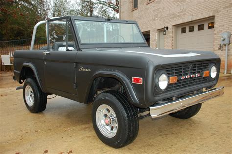 1973 Ford Bronco Just Restored V8 302 Automatic No Reserve