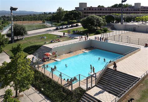 Exe campus hotel, province of barcelona/bellaterra, spain. UAB Campus University Spaces and Services