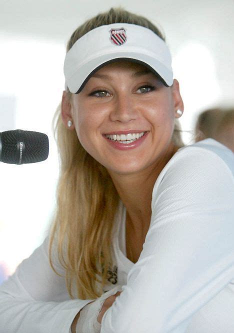 Anna Kournikova Profile And Latest Pictures 2013 14 World Tennis Stars