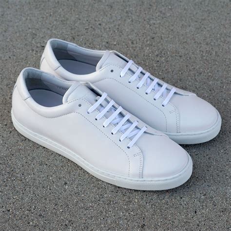 Tennis Trainer Low Monochrome White White Sneakers Men White