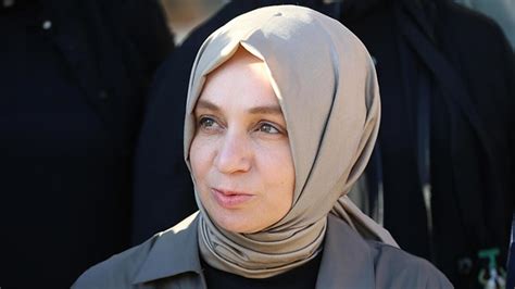 Leyla Şahin Usta kimdir kaç yaşında nereli AK Parti Grup